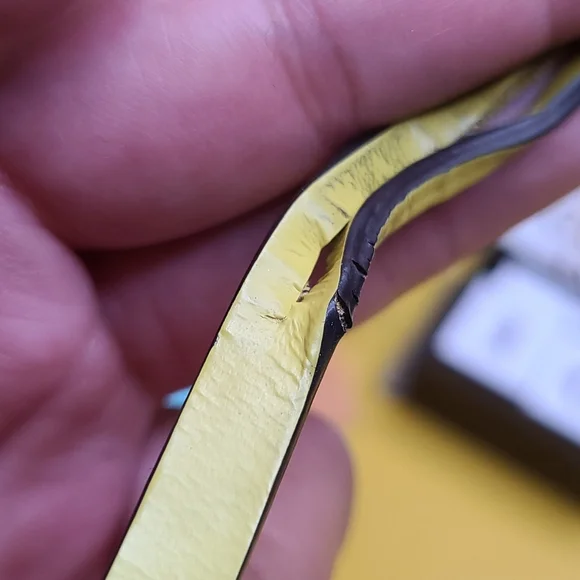 GREAT CONDITION LOUIS VUITTON LV PISTACHE YELLOW GREEN LIME LEATHER CLOCHETTE KE - Picture 8 of 10